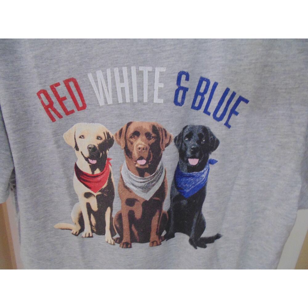 Mens M Patriotic Dogs Gray T Shirt Labrador Retriever Red White Blue Bandana